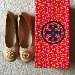 Tory Burch Logo Beige Ballet Flats